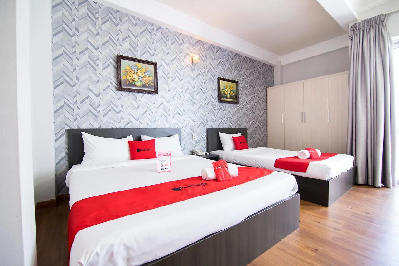 Quynh Giang Hotel Near Hiecc Ho Chi Minh City Vietnam