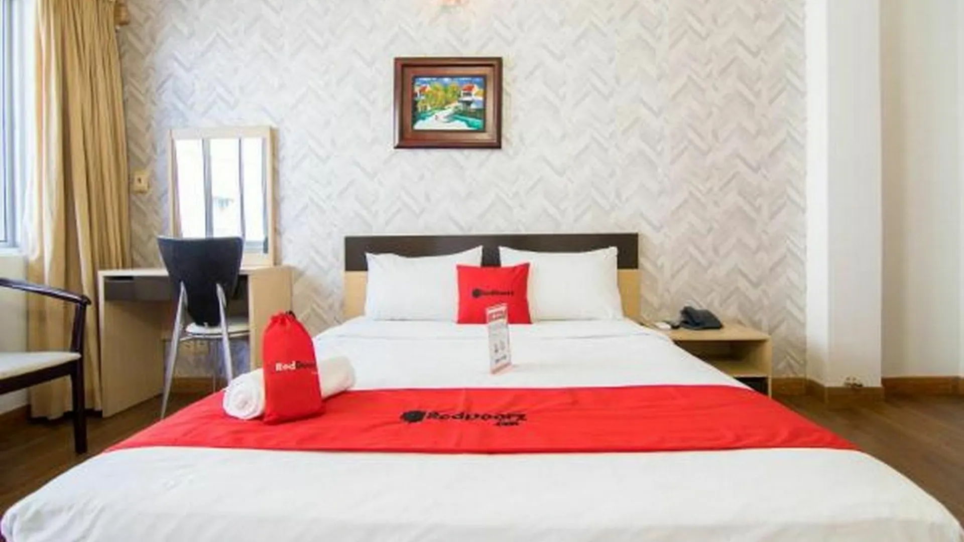 Quynh Giang Hotel Near Hiecc Ho Chi Minh City 2*,