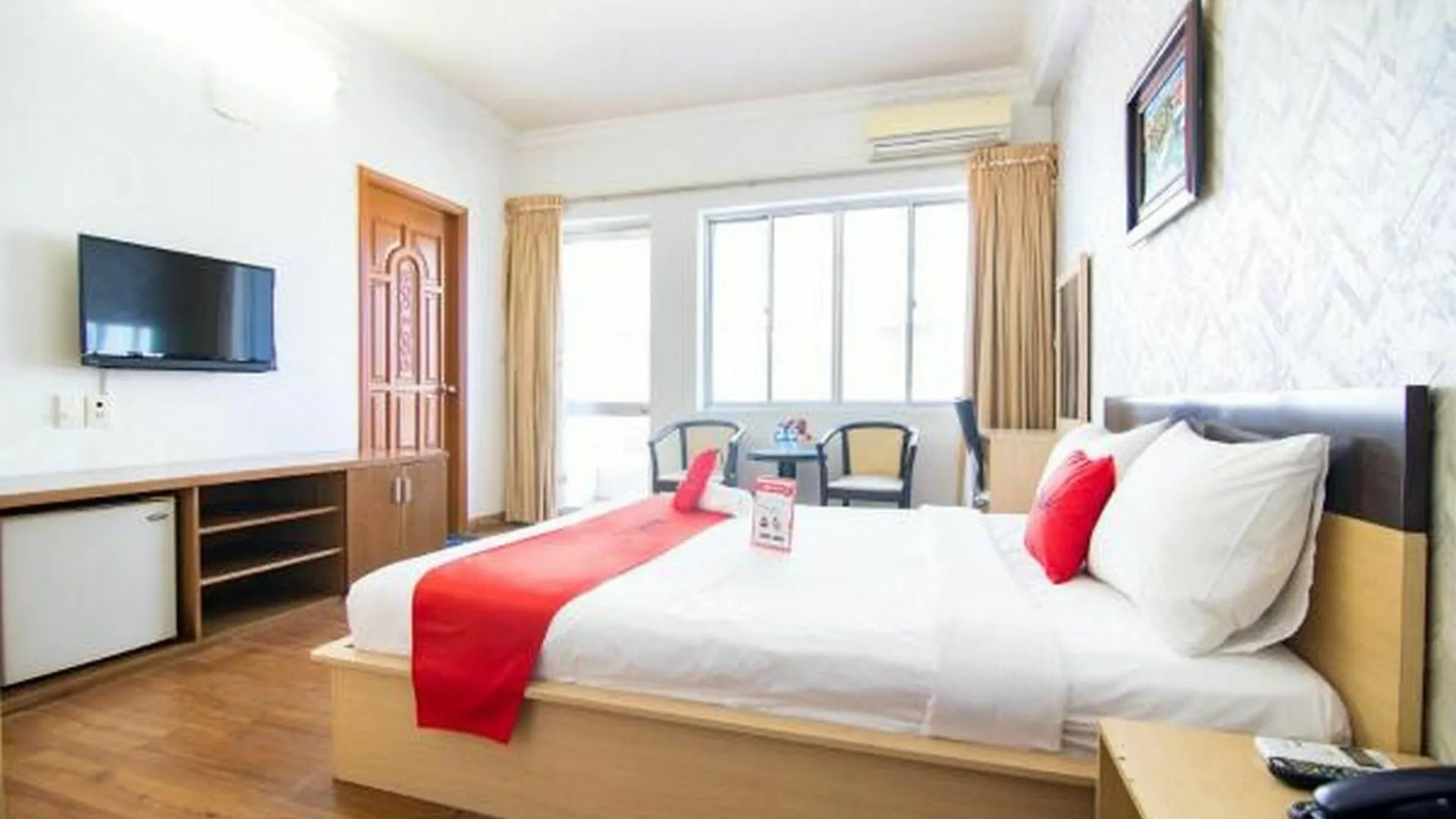Quynh Giang Hotel Near Hiecc Ho Chi Minh City
